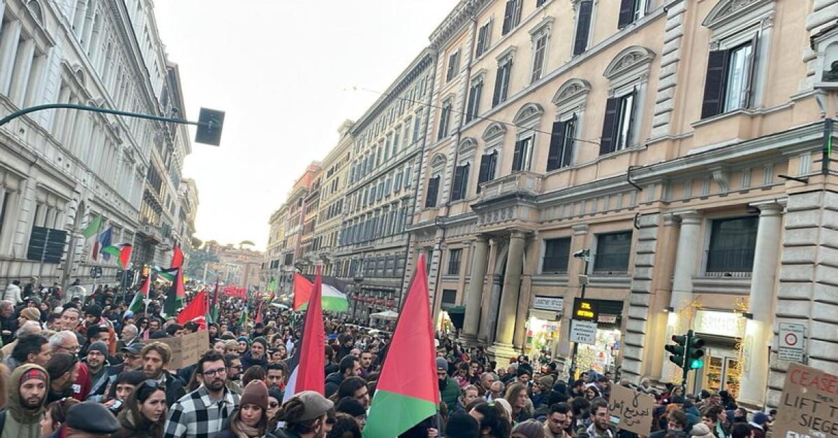 global sumud flotilla scioperiamo giustamente e blocchiamo tutto per gaza ma chi lo far224 per la nostra italia che va a picco