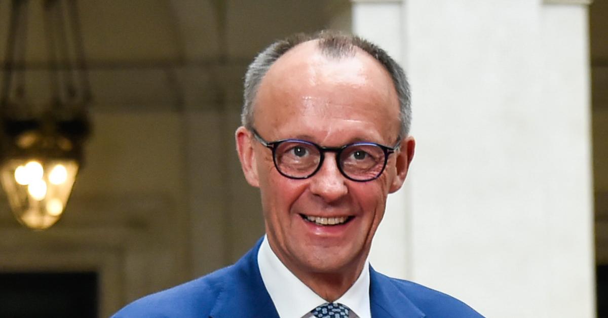 friedrich merz e il declino del modello tedesco berlino tra crisi industriale e riarmo forzato