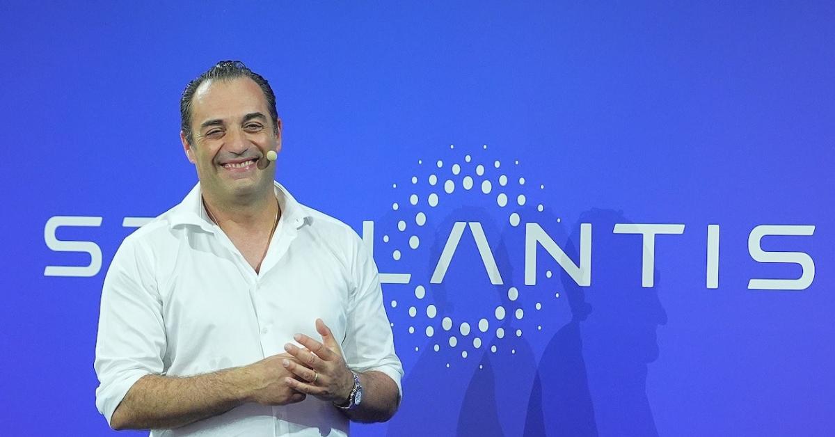 Stellantis vira verso gli Usa, investimento di $ 13 mld nei prossimi 4 anni: maxi piano per nuovi modelli, motore a 4 cilindri e 5.000 posti di lavoro Stellantis vira verso gli Usa, investimento di $ 13 mld nei prossimi 4 anni: maxi piano per nuovi modelli, motore a 4 cilindri e 5.000 posti di lavoro