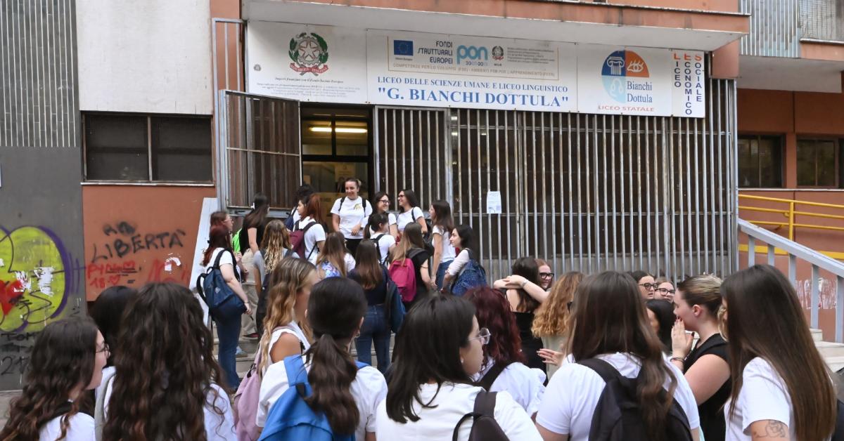 Rinnovo contratto scuola 2025, tra flessibilità, diritti e risorse: la sfida cruciale del governo Meloni per l’istruzione Rinnovo contratto scuola 2025, tra flessibilità, diritti e risorse: la sfida cruciale del governo Meloni per l’istruzione