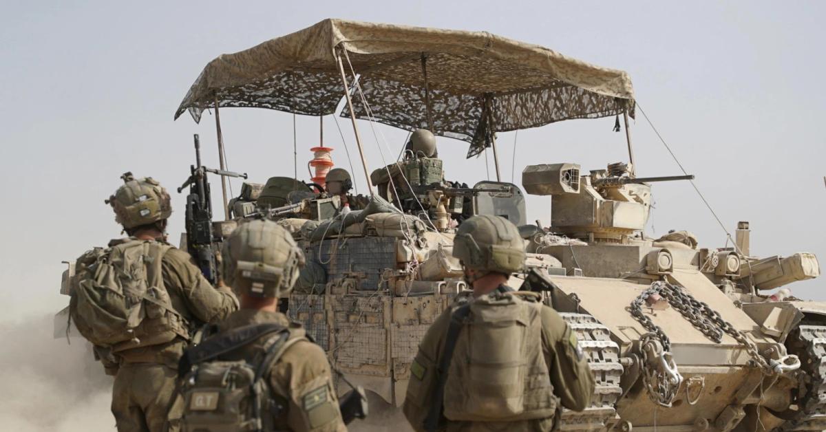 Gaza, soldati Idf ammettono: “Palestinesi come scudi umani, nella Striscia non ci sono regole, se vuoi sparare senza freni puoi farlo”