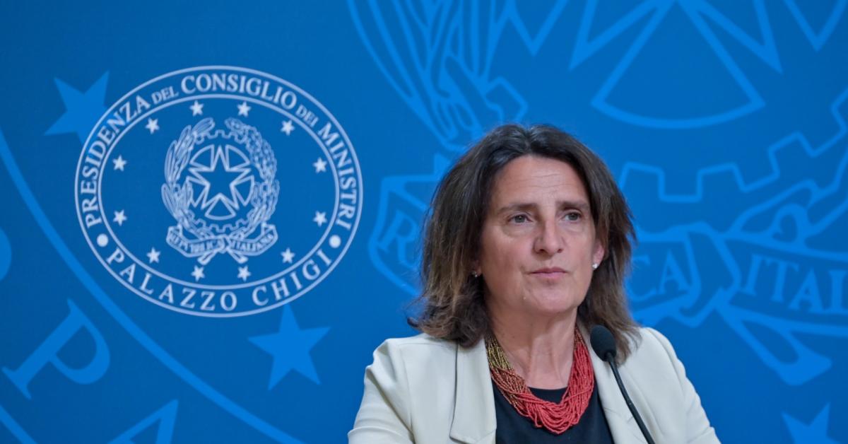 Gaza, Commissione Ue scarica Ribera: "La sua posizione sul genocidio non è la nostra, uso di questi termini spetta alla magistratura" Gaza, Commissione Ue scarica Ribera: "La sua posizione sul genocidio non è la nostra, uso di questi termini spetta alla magistratura"