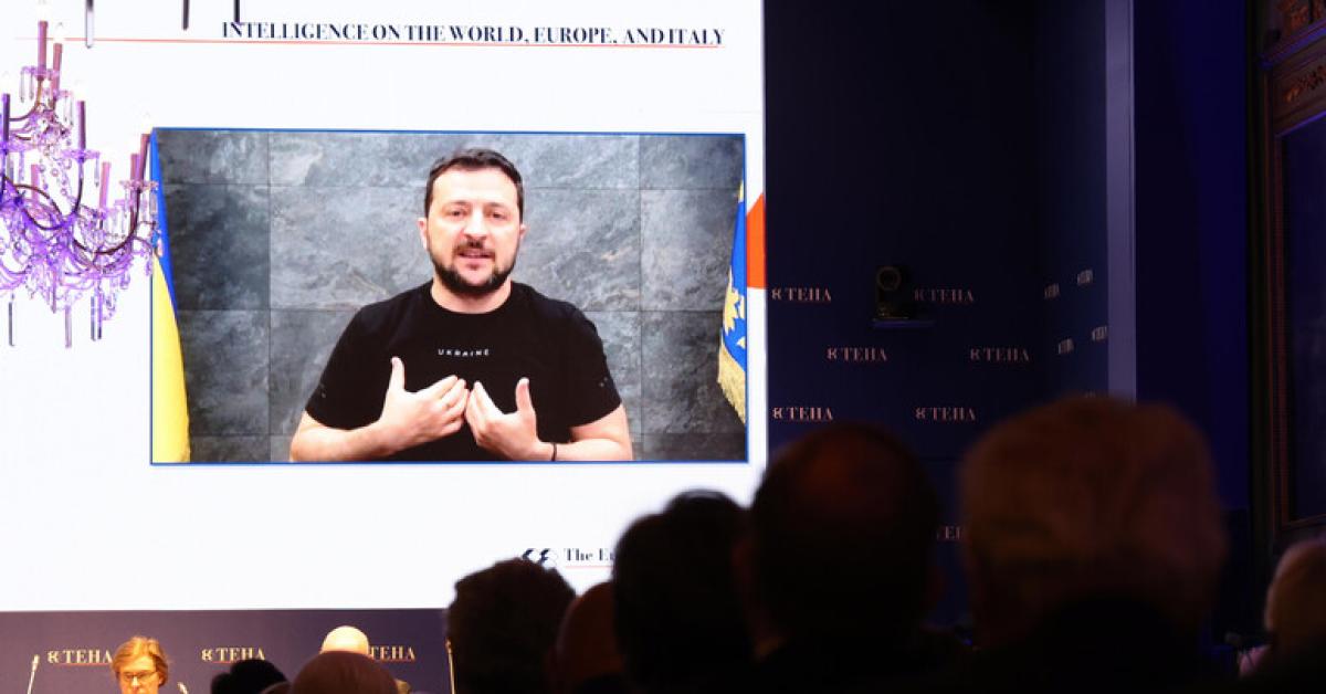 ucraina zelensky apre il forum ambrosetti strategia militare al posto di strategie competitive originale no