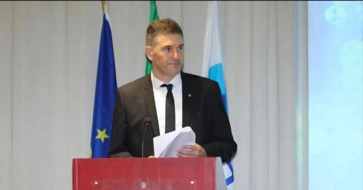 sanit224 giuliano ugl crollano le domande di ammissione ai corsi di laurea in infermieristica il governo intervenga o livelli di assistenza essenziale a rischio