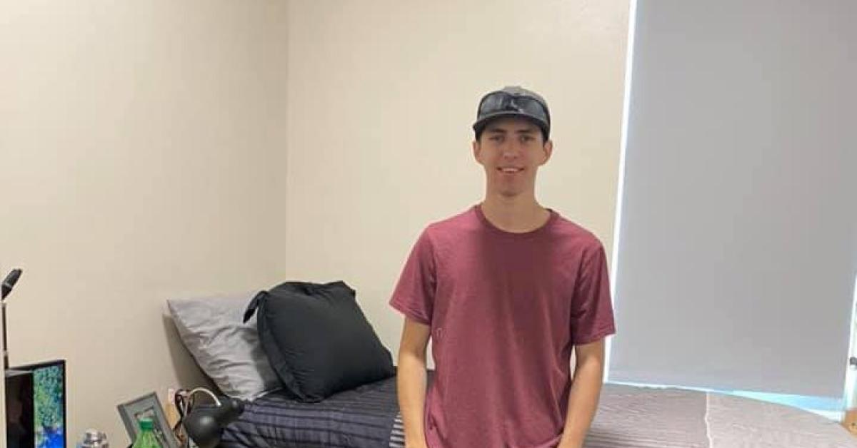 Chi è Tyler Robinson, il 22enne studente universitario killer di Charlie Kirk residente nello Utah “con legami con gruppi estremisti online”