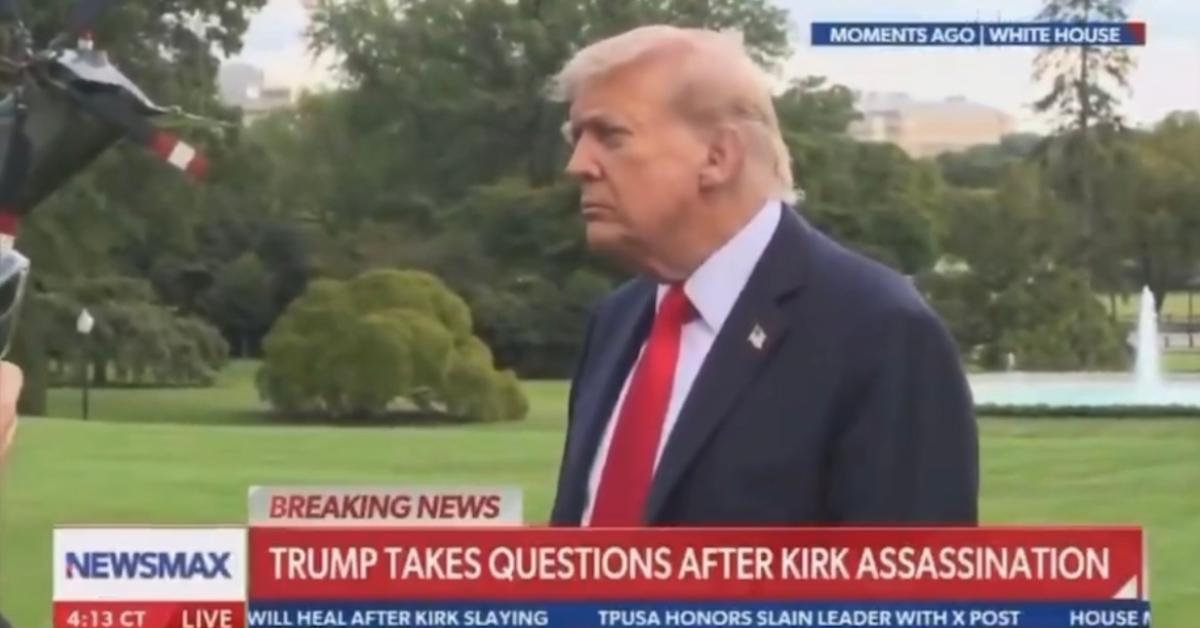 Trump seppellisce Charlie Kirk con i bulldozer e annuncia una sala da ballo, Meloni ancora in lacrime