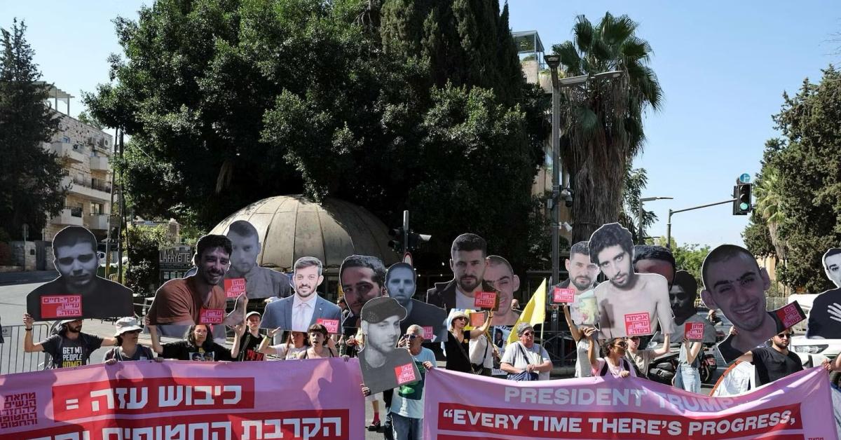 Gaza, migliaia di israeliani in protesta contro Netanyahu davanti a sua residenza a Gerusalemme, Egitto: “Non tollereremo altra Nakba”