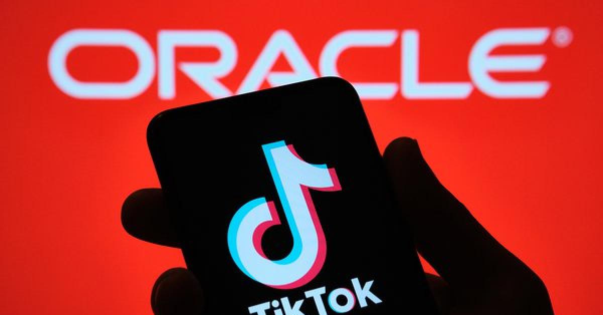 TikTok Usa, Trump annuncia slittamento vendita, 16 dicembre nuova scadenza: verso 80% a consorzio con a capo Oracle, 20% ad azionisti cinesi
