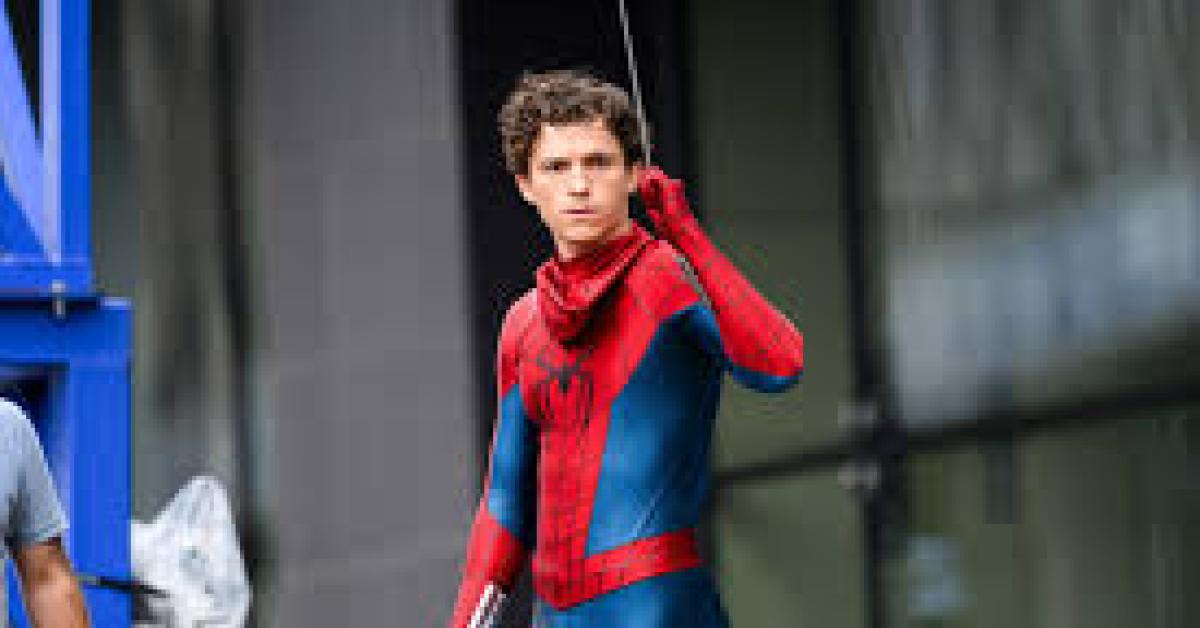 glasgow acrobazia finita male per tom holland sul set di spider man brand new day commozione cerebrale e pausa dalle riprese