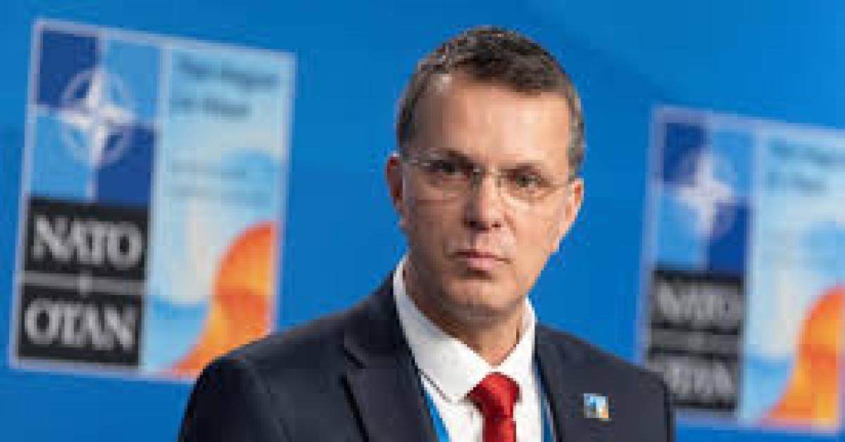 Romania, approvata legge per distruggere droni e velivoli “ostili” che violano spazio aereo del Paese, ministro difesa: “Necessario misura estrema”