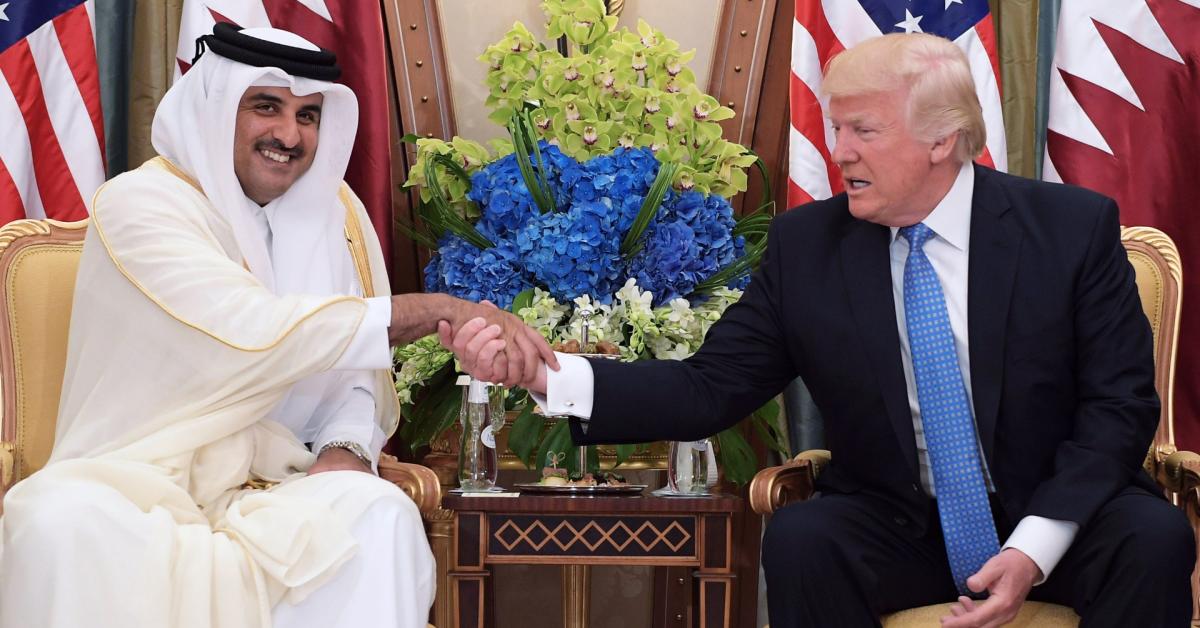 Usa, Trump rafforza alleanza con Qatar, firmato ordine esecutivo per legittimare intervento americano in risposta ad attacchi contro Doha