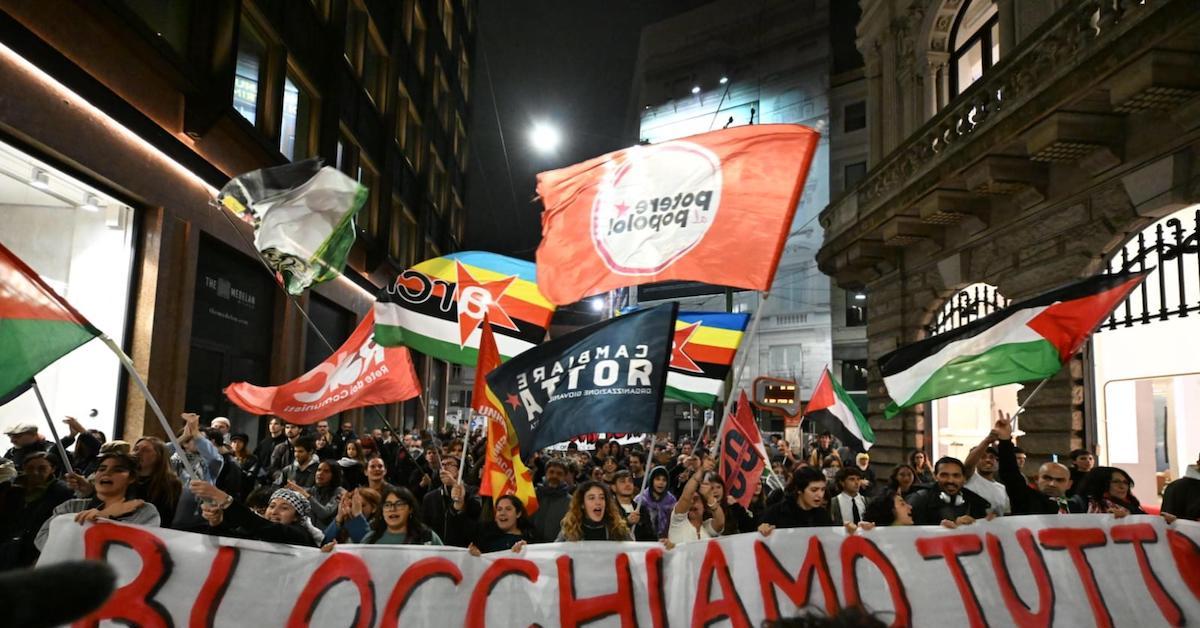 Flotilla abbordata, continua la protesta a Genova con presidi e varchi portuali chiusi, bloccata la città