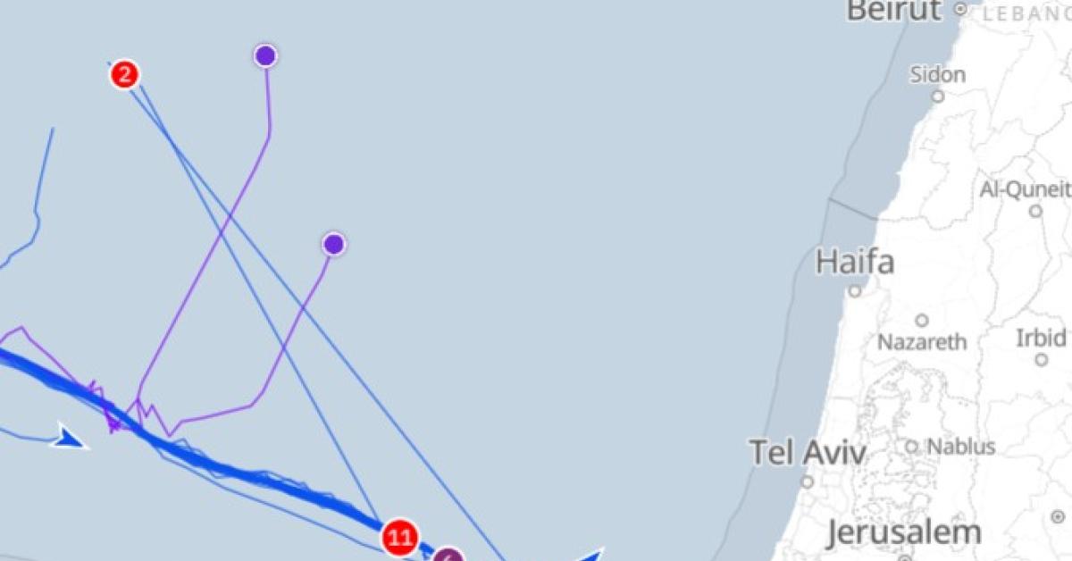 Flotilla, 20 navi abbordate da Idf con idranti e granate, 20 imbarcazioni procedono a 46 miglia da Gaza, 2 cambiano rotta verso Cipro, oltre 200 arresti - DIRETTA