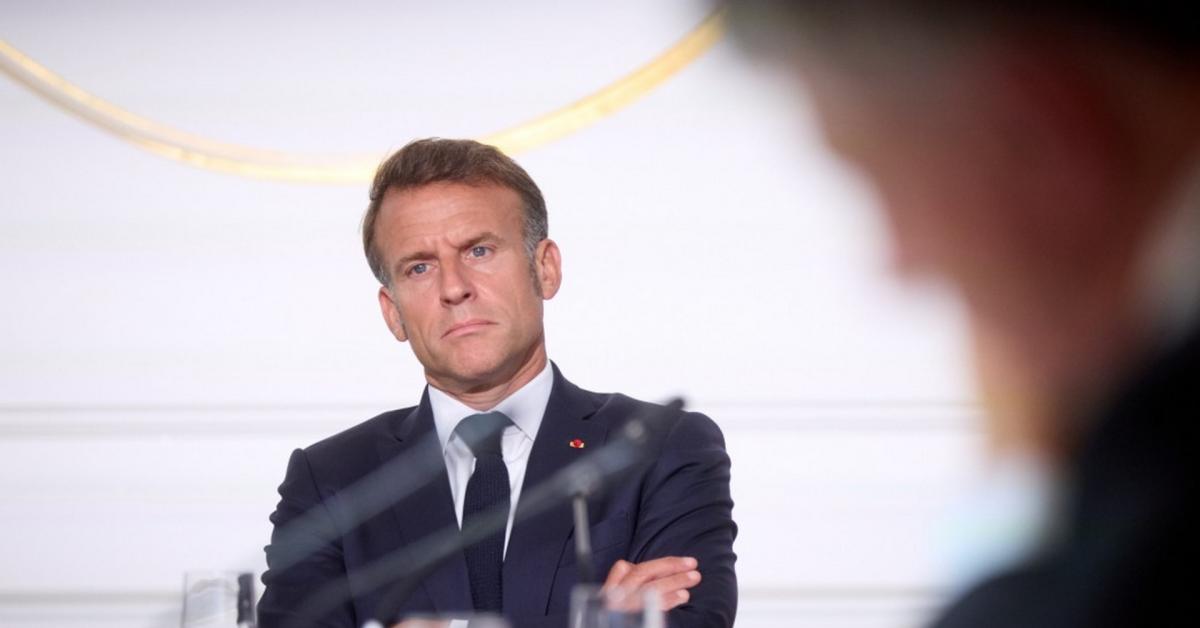 Macron in panne alla ricerca dell