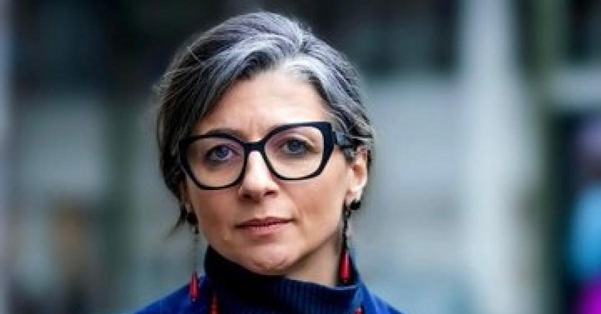 francesca albanese sotto tiro la stampa italiana le volta le spalle dopo mesi di sovraesposizione mediatica