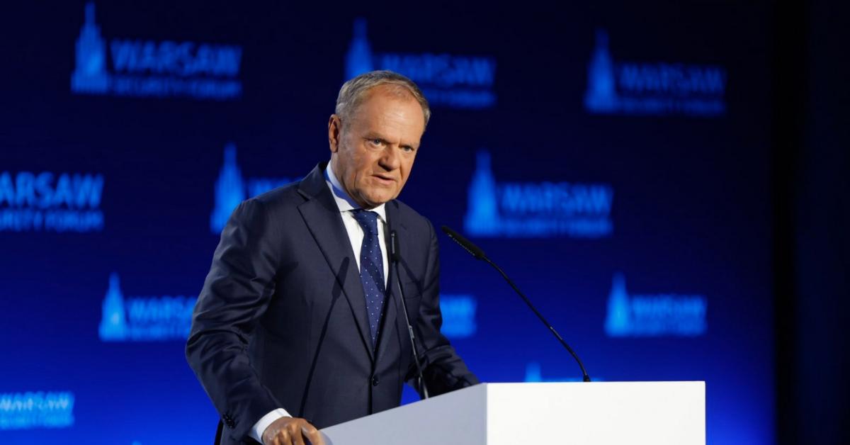 Gasdotto Nord Stream 2, Tusk attacca Berlino: "Problema è averlo costruito, non il sabotaggio", e rifiuta estradizione ucraino arrestato