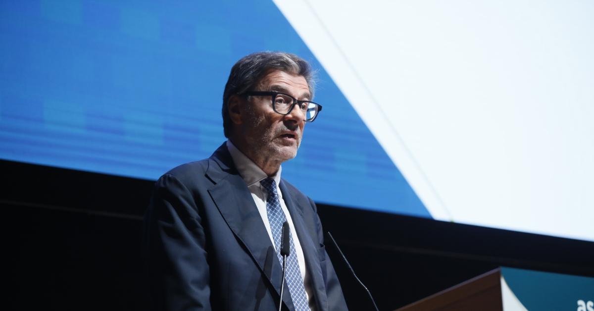 Giorgetti in disaccordo con la commissione europea per il Golden Power Unicredit Banco-Bpm