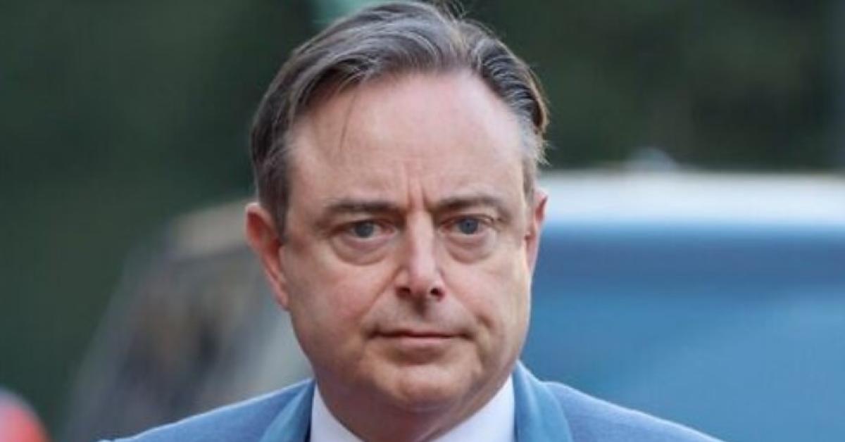 Belgio, sventato "attacco terroristico jihadista" contro premier De Wever: trovato esplosivo artigianale, 3 ragazzi arrestati per tentato omicidio