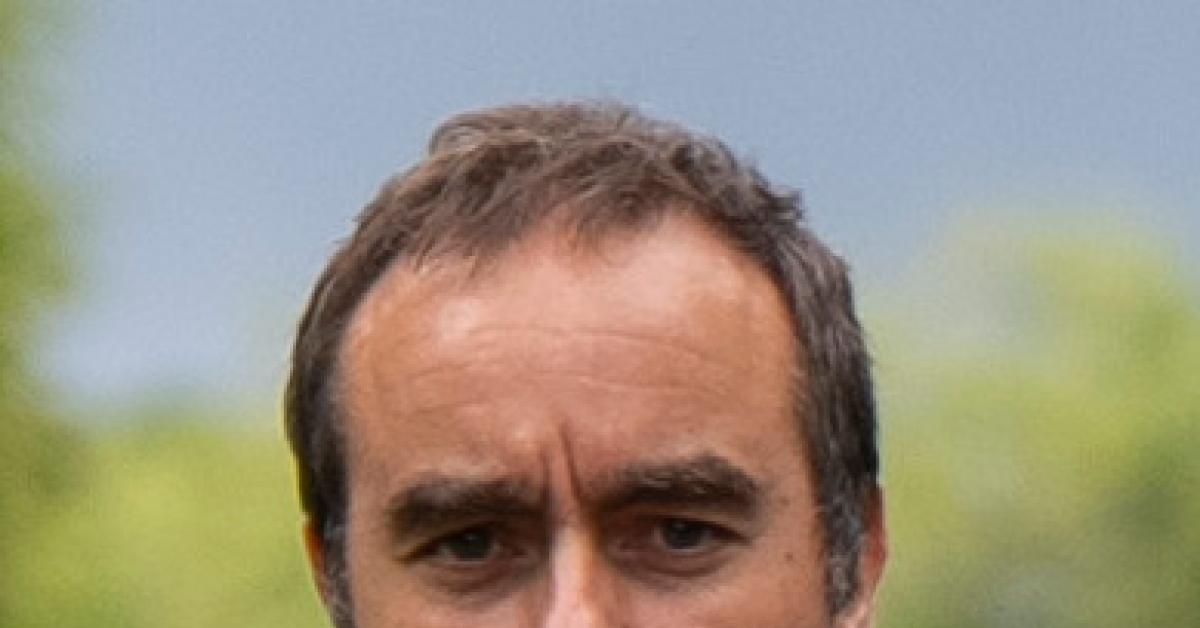 sire macron ripropone lecornu la situazione 232 tragica ma irresistibilmente anche comica 232 questa la democrazia europea
