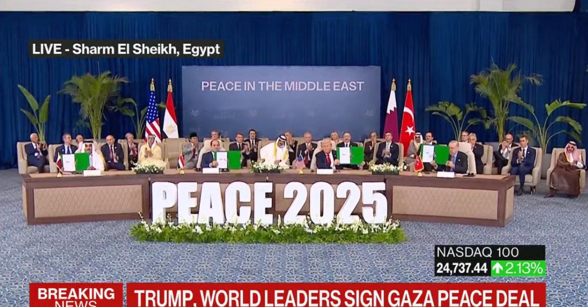 Sharm el Sheikh, Trump firma "piano di pace" con Al Sisi, Erdogan e premier del Qatar, tycoon: "Giorno incredibile, dopo 3mila anni eccoci qui"   VIDEO
