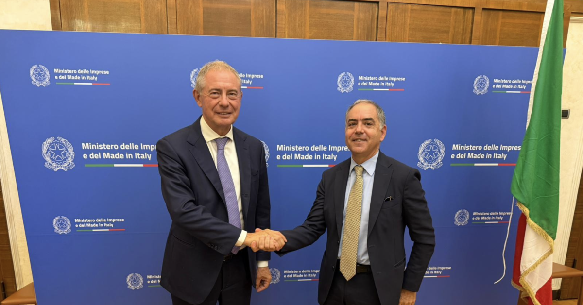 Distribuzione HORECA: il Ministro Urso ribadisce il ruolo strategico della categoria nel sistema economico nazionale Distribuzione HORECA: il Ministro Urso ribadisce il ruolo strategico della categoria nel sistema economico nazionale