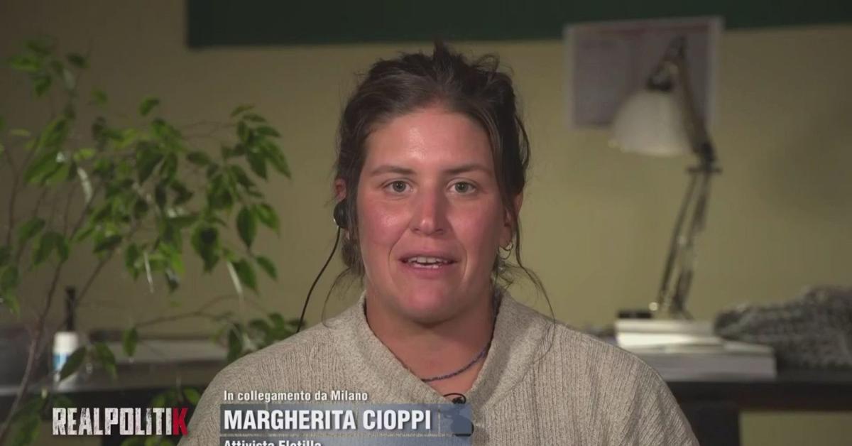 Flotilla, capomissione Margherita Cioppi rifiuta Ambrogino d’Oro: “Onorificenza inaccettabile, Milano non ha reciso gemellaggio con Tel Aviv” Flotilla, capomissione Margherita Cioppi rifiuta Ambrogino d’Oro: “Onorificenza inaccettabile, Milano non ha reciso gemellaggio con Tel Aviv”
