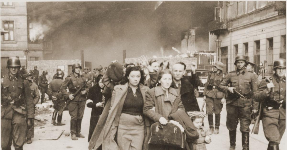Roma piange il rastrellamento del ghetto ebraico, 82 anni fa la deportazione degli ebrei della capitale ad Auschwitz Birkenau Roma piange il rastrellamento del ghetto ebraico, 82 anni fa la deportazione degli ebrei della capitale ad Auschwitz Birkenau