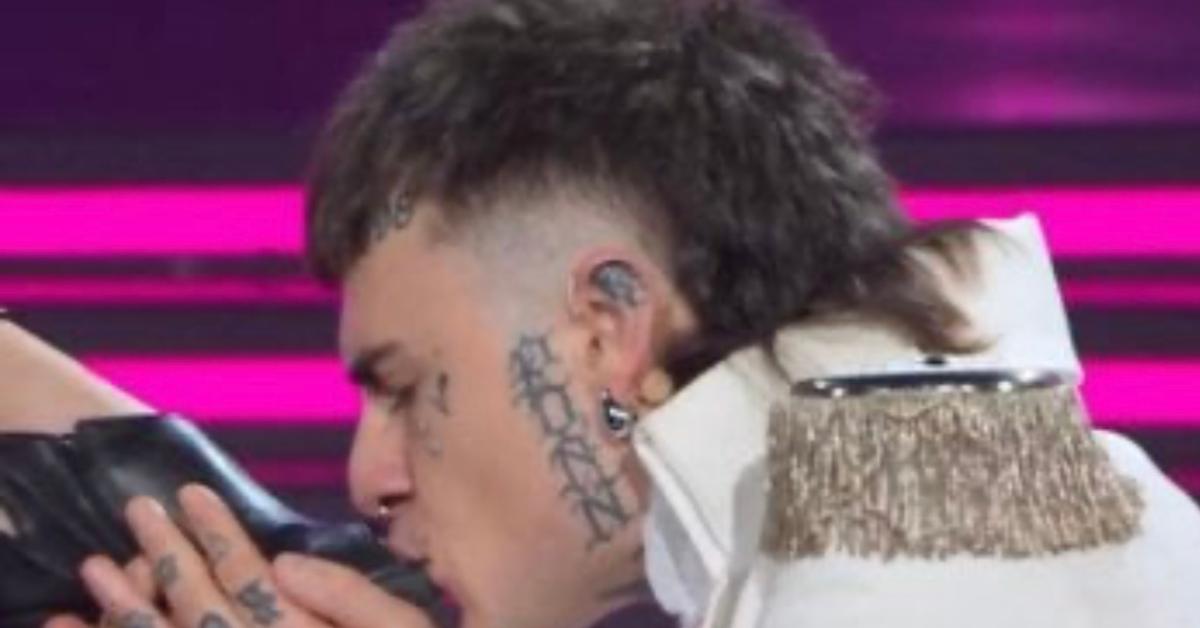 il livello di trash di certi programmi televisivi sta raggiungendo vette imbarazzanti dal feticista rosa kamical ad altri ameni personaggi