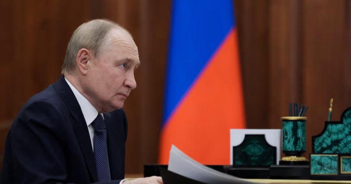 Putin avverte Trump: "Sanzioni sono atto ostile, siamo aperti al dialogo, missili Tomahawk? Se attaccati la nostra risposta sarà schiacciante" Putin avverte Trump: "Sanzioni sono atto ostile, siamo aperti al dialogo, missili Tomahawk? Se attaccati la nostra risposta sarà schiacciante"