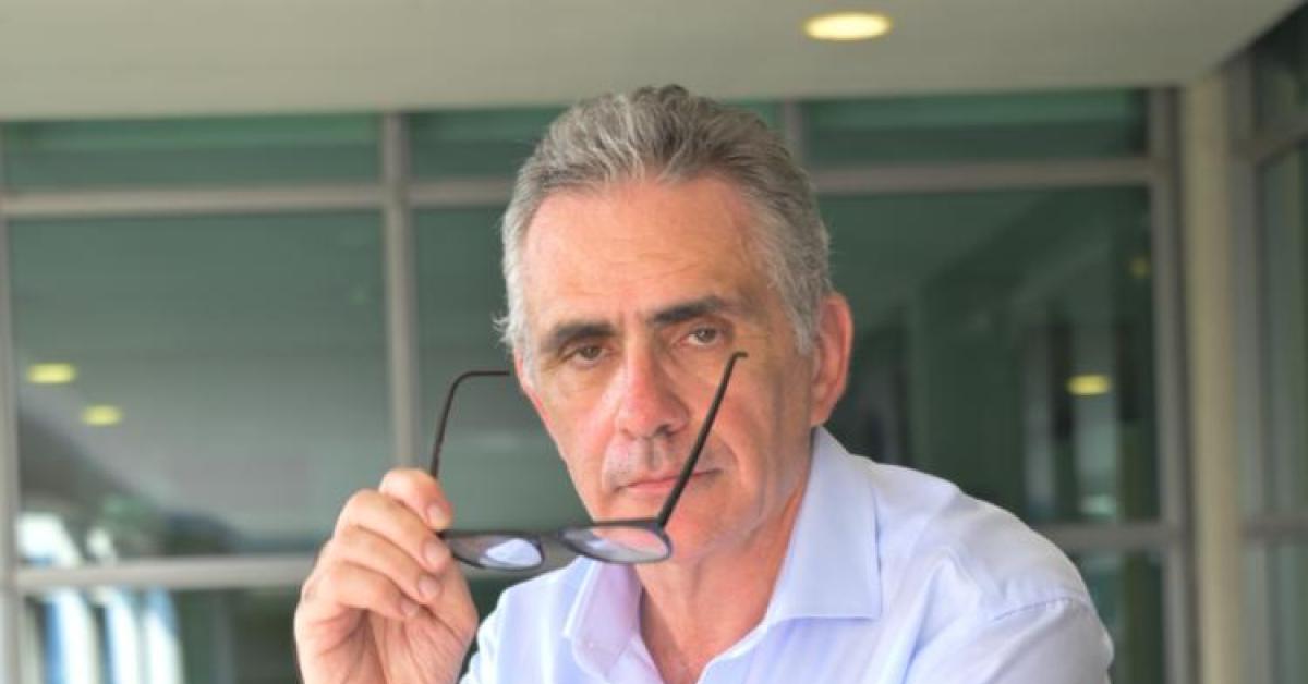 Commissione Covid, Pregliasco "in conflitto di interessi, pagato da tutte le Big Pharma negli ultimi 4 anni: Gsk, Sequirus, Bayer, Janssen, Sanofi, B&L, Lilly, Pfizer, Moderna, Novavax, P&G" Commissione Covid, Pregliasco "in conflitto di interessi, pagato da tutte le Big Pharma negli ultimi 4 anni: Gsk, Sequirus, Bayer, Janssen, Sanofi, B&L, Lilly, Pfizer, Moderna, Novavax, P&G"