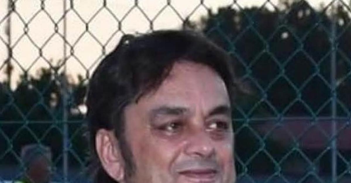 Addio a Lorenzo Bosi, morto per infarto fulminante nel sonno il presidente della squadra di calcio della Rondinella Marzocco, aveva 57 anni Addio a Lorenzo Bosi, morto per infarto fulminante nel sonno il presidente della squadra di calcio della Rondinella Marzocco, aveva 57 anni