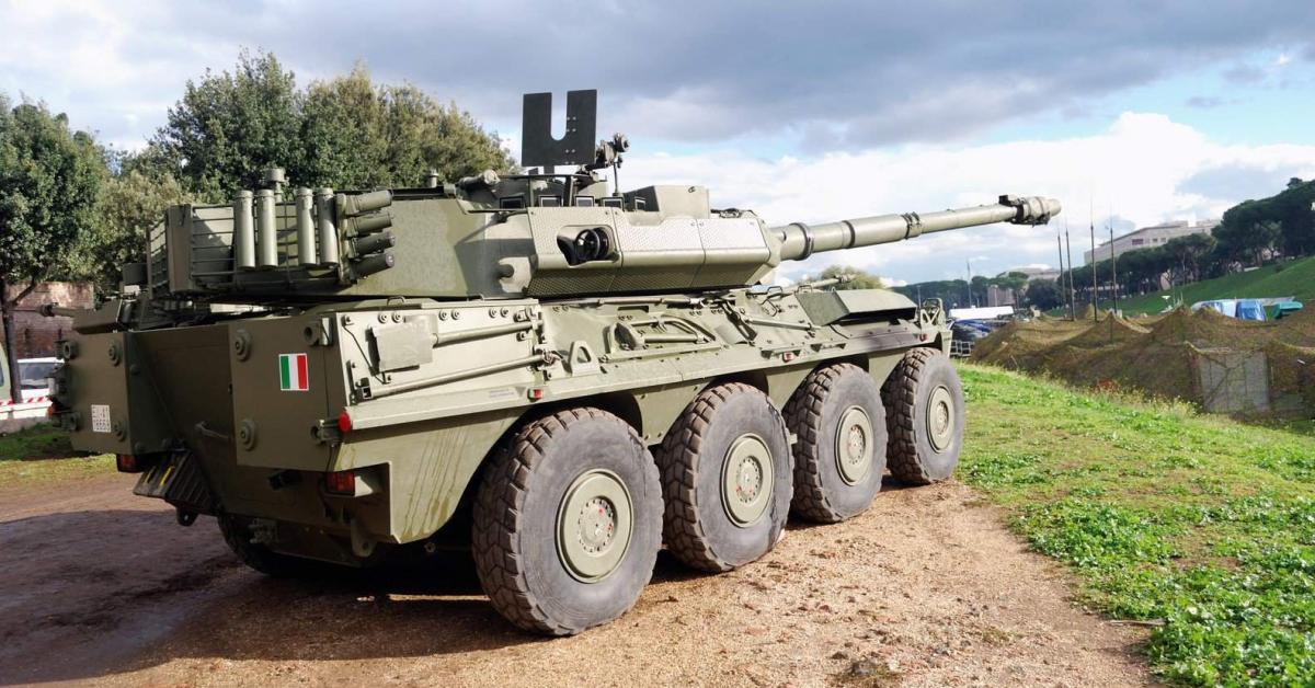 Ucraina, Italia invia i carri armati B1 Centauro con cannone da 105mm ad esercito Kiev: anche Roma contro "nemico inesistente" russo Ucraina, Italia invia i carri armati B1 Centauro con cannone da 105mm ad esercito Kiev: anche Roma contro "nemico inesistente" russo