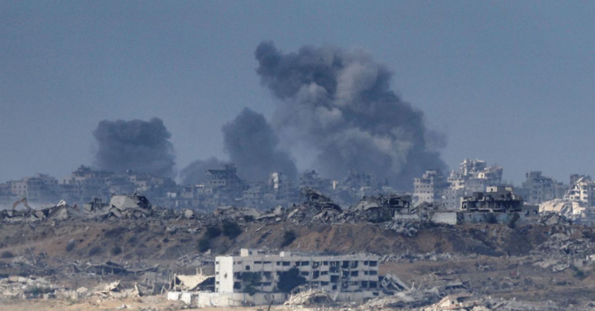 Gaza, Hamas restituisce resti di 3 corpi, Tel Aviv: "Non sono di ostaggi"; Idf viola ancora la tregua, 2 morti dopo attacco israeliano ad Al Bureji Gaza, Hamas restituisce resti di 3 corpi, Tel Aviv: "Non sono di ostaggi"; Idf viola ancora la tregua, 2 morti dopo attacco israeliano ad Al Bureji