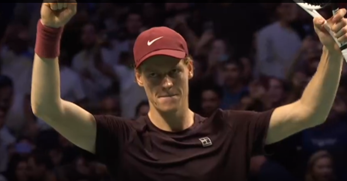 Masters 1000 Parigi, Sinner batte Auger Aliassime per 6 4, 7 6: con questa vittoria è di nuovo numero 1 al mondo   VIDEO match point