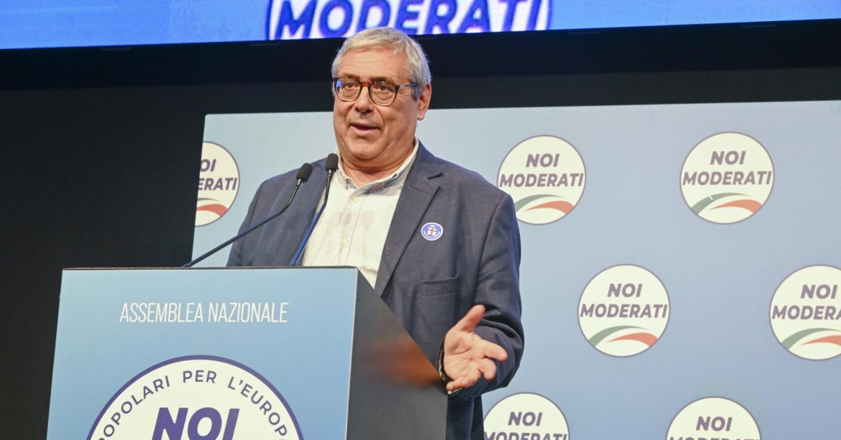 “Appalti pilotati sulla sanità”, chiesti arresti domiciliari per 18 persone tra cui Totò Cuffaro: associazione a delinquere e corruzione