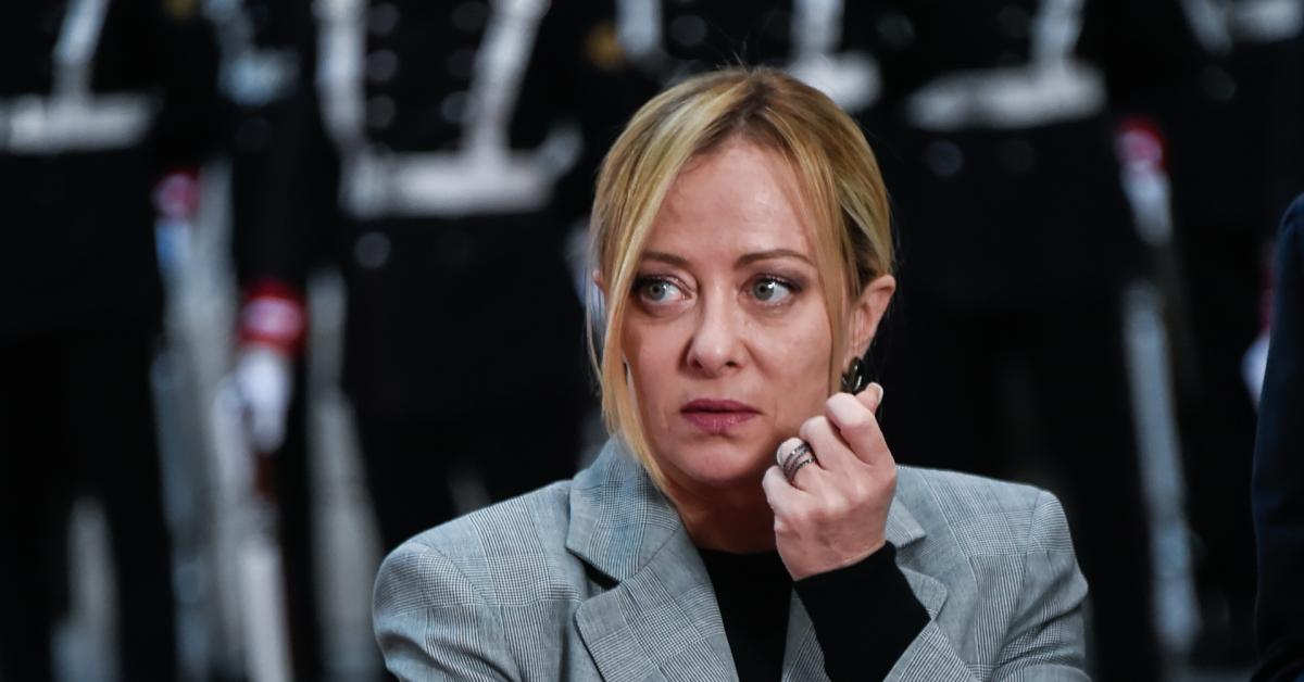 meloni pubblica la dichiarazione dei redditi 2025 8364 180mila in calo rispetto ai 459mila del 2024 per il venir meno dei diritti d autore dei libri da Ilgiornaleditalia.it meloni pubblica la dichiarazione dei redditi 2025 8364 180mila in calo rispetto ai 459mila del 2024 per il venir meno dei diritti d autore dei libri