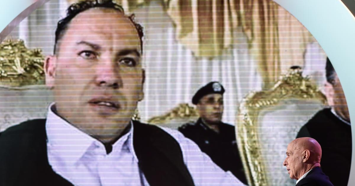 Almasri arrestato a Tripoli, accusato di torture su detenuti e della morte di uno di loro, Pd e M5s attaccano Meloni: "Chieda scusa"