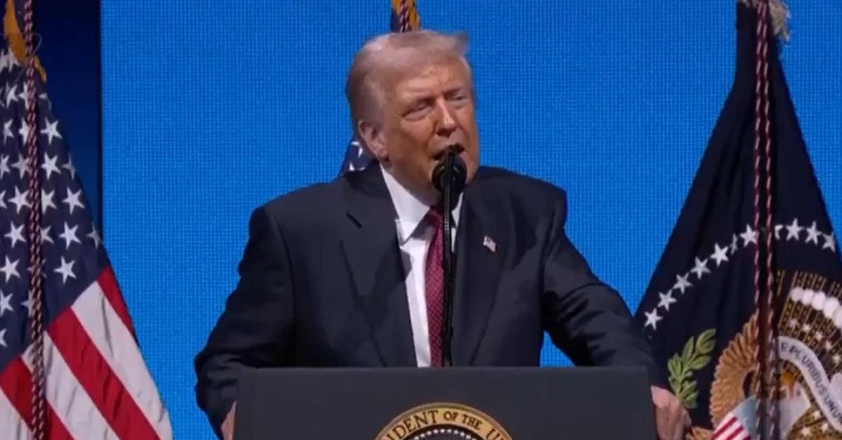 Usa, Trump festeggia 1 anno da elezione di secondo mandato: "Abbiamo salvato il Paese, la vittoria dem? O comunismo o buon senso" VIDEO Usa, Trump festeggia 1 anno da elezione di secondo mandato: "Abbiamo salvato il Paese, la vittoria dem? O comunismo o buon senso" VIDEO