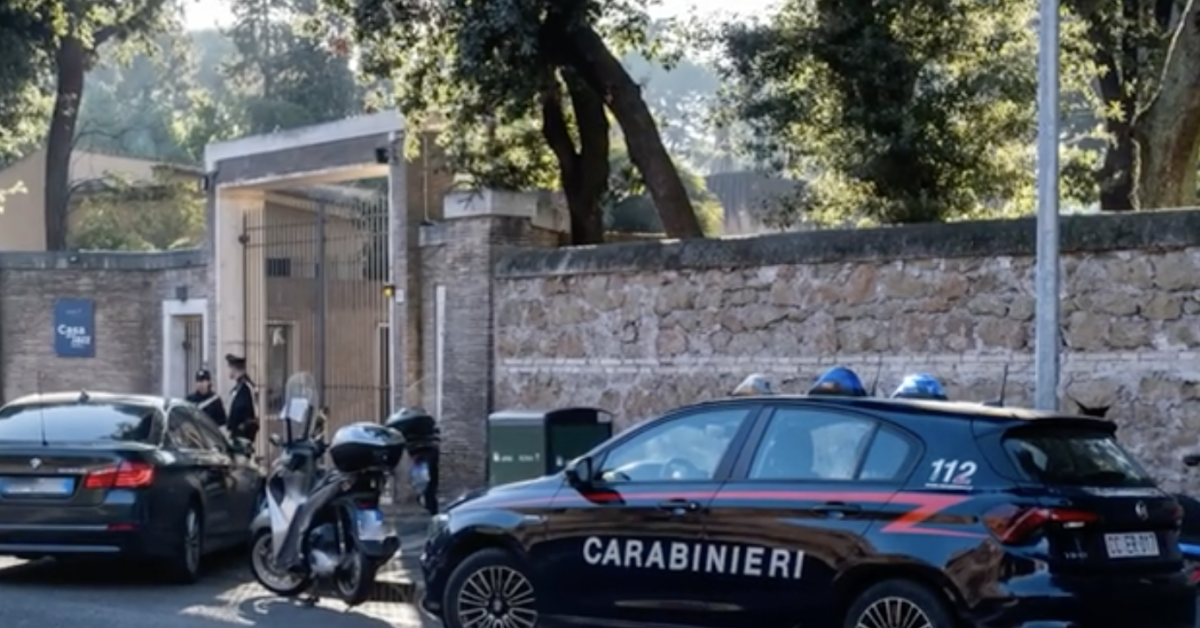 roma scavi sotto casa del jazz per trovare resti del giudice paolo adinolfi scomparso nel 1994 pista sulla banda della magliana video