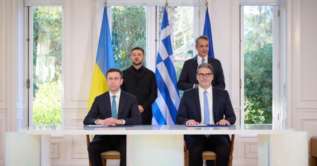 Atene, Zelensky ottiene patto energetico tra DEPA Emporia e Naftogaz per fornitura Gnl Usa attraverso Grecia, M?tsotak?s: "Kiev conti su di noi" Atene, Zelensky ottiene patto energetico tra DEPA Emporia e Naftogaz per fornitura Gnl Usa attraverso Grecia, M?tsotak?s: "Kiev conti su di noi"