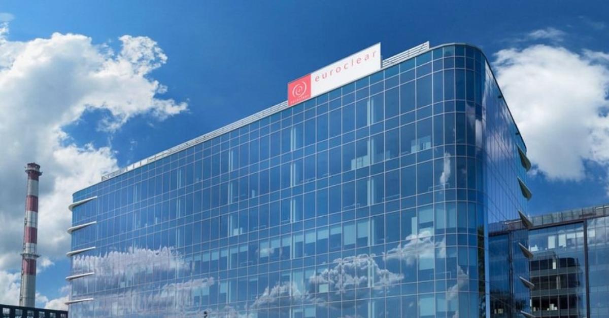 Euroclear verso causa a Ue contro sequestro beni russi congelati, società finanziaria belga detiene $200mld appartenenti a Banca Centrale Russa Euroclear verso causa a Ue contro sequestro beni russi congelati, società finanziaria belga detiene $200mld appartenenti a Banca Centrale Russa