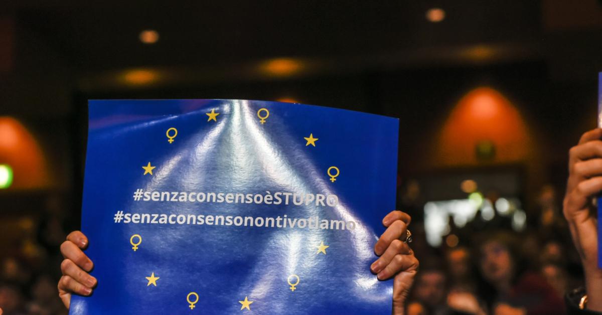 “Sesso senza consenso è stupro”, sì unanime della Camera alla pena da 6 a 12 anni per violenza sessuale, la proposta passa ora al Senato “Sesso senza consenso è stupro”, sì unanime della Camera alla pena da 6 a 12 anni per violenza sessuale, la proposta passa ora al Senato