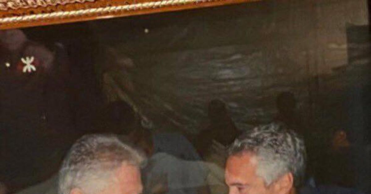 Caso Epstein, "ex presidente dem Bill Clinton viaggiò 26 volte sul "Lolita Express", in 5 occasioni senza scorta": i DATI dei registri di volo