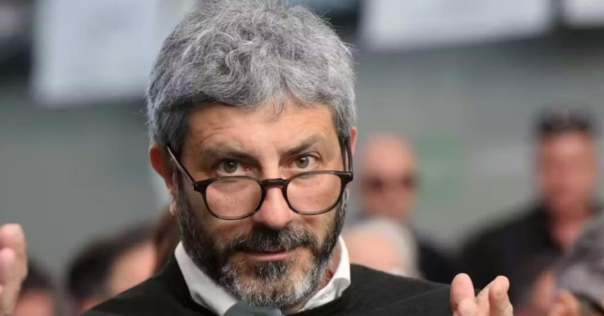 Chi è Roberto Fico, il neo eletto presidente della Campania: deputato M5s, ex presidente di Commissione Vigilanza Rai e di Camera Deputati