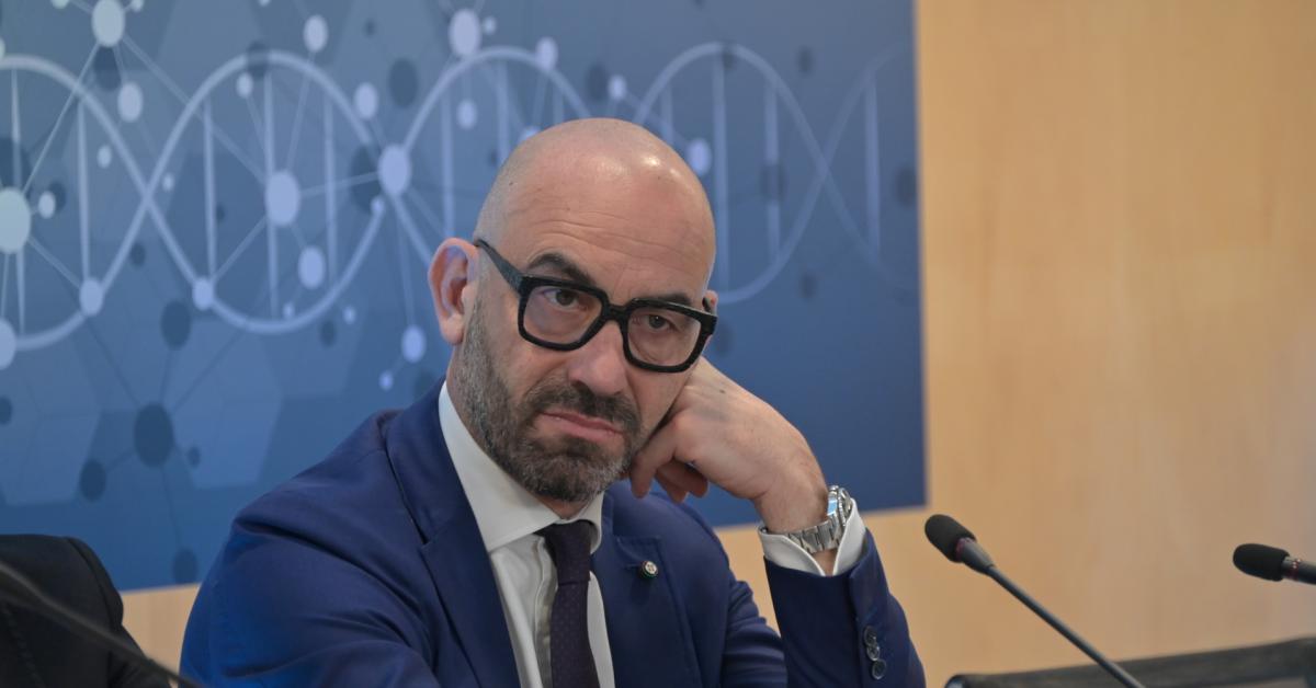 bassetti lascia la direzione del consiglio sanit224 ligure passaggio per candidatura con fi dopo stop di 1 anno ad attivit224 sul territorio