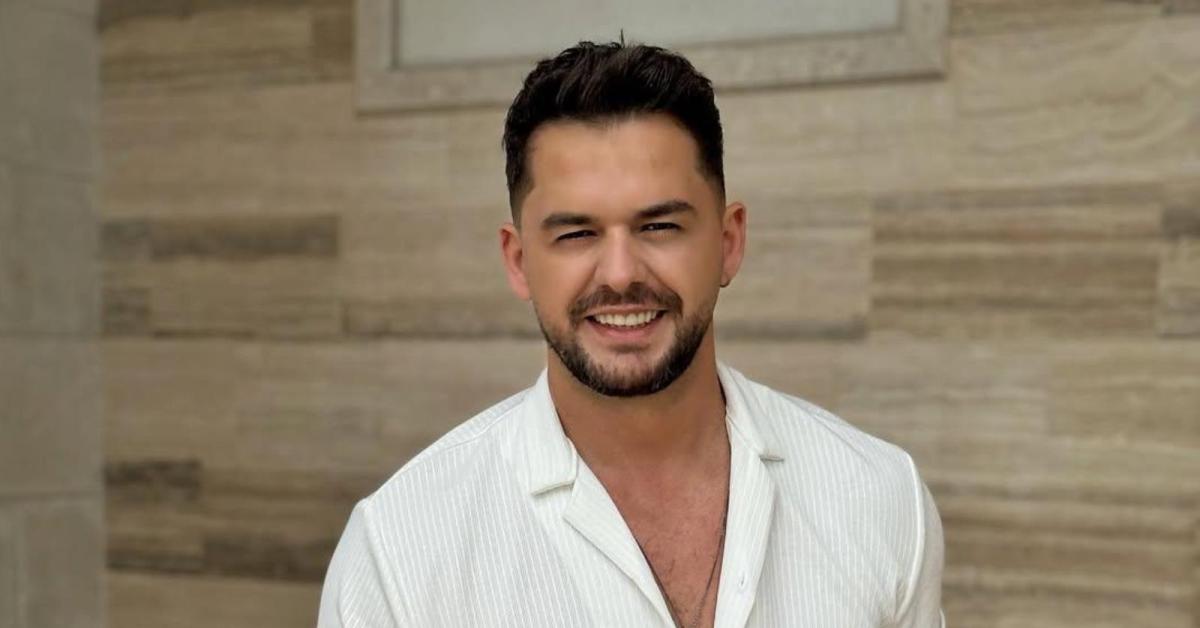 Albania, morto cantante Shpat Kasapi a 40 anni per "infarto fulminante", celebre per hit "A më do?", lascia un figlio piccolo