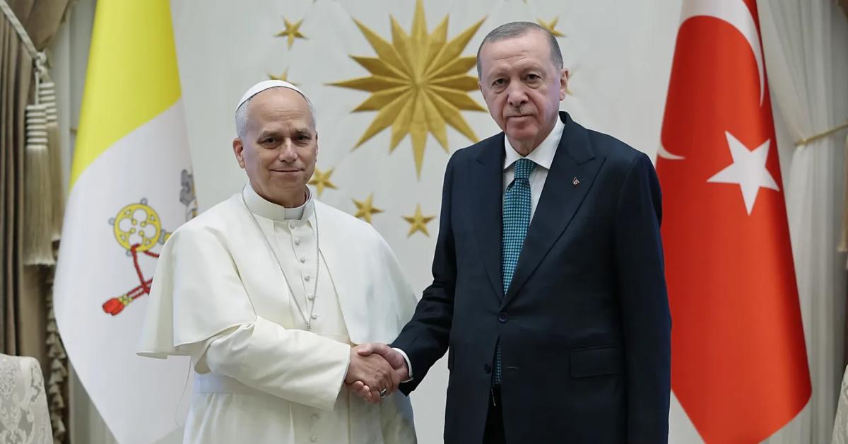 Prezioso il discorso di Papa Leone XIV in Turchia. Un Pontefice che consolida ponti di pace e di cooperazione su principi universali condivisi