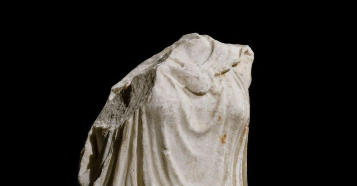 musei capitolini esposta l8217atena nike della fondazione sorgente group nella mostra la grecia a roma insieme a 150 capolavori dell arte greca