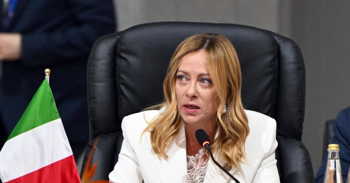 Università di Bologna nega corso di Filosofia a militari dell