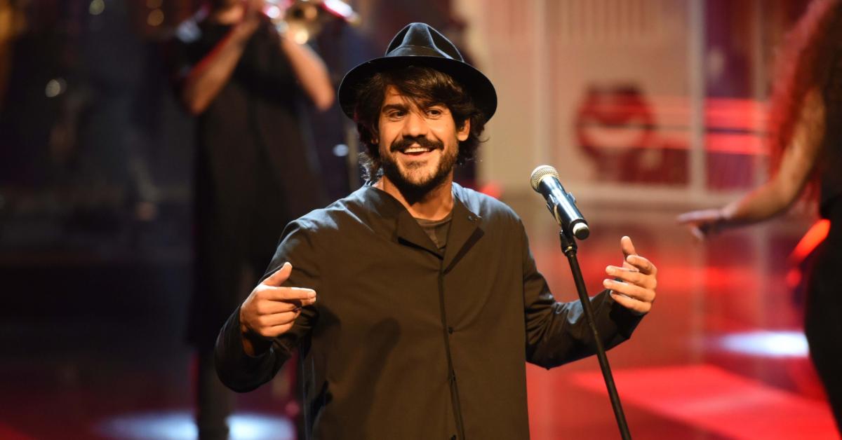 Alessandro Mannarino (cantautore):"Il  cantautore è quello che se la scrive e se la canta" in arrivo con un nuovo tour nel 2026